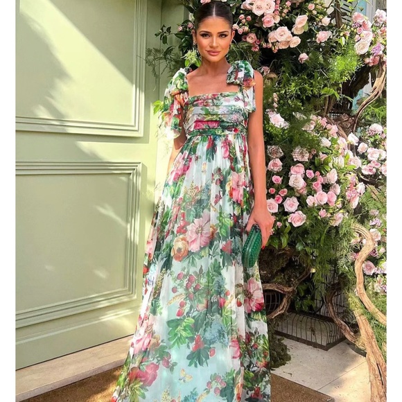 Zoya Chiffon Dress - Picture 2 of 5